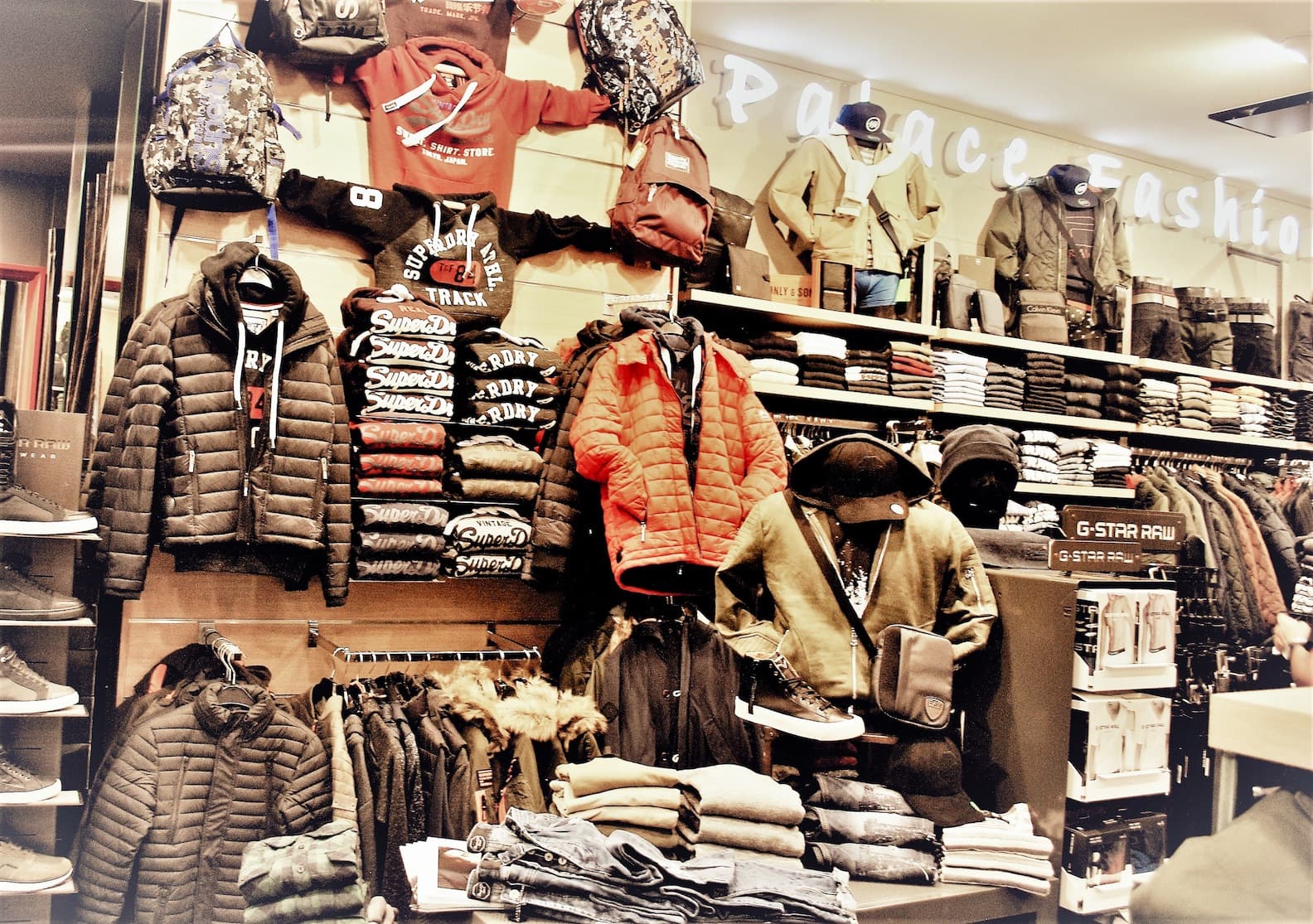 Magasins Palace Fashion Boutique de vetement pret a porter a La Louviere